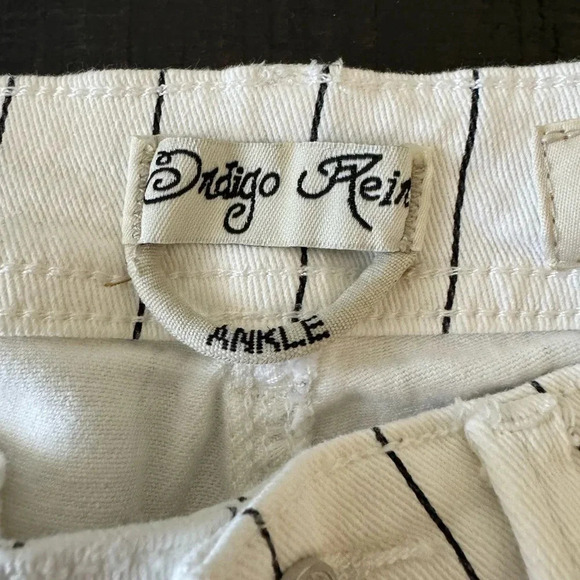 Indigo Rein Women's Striped Denim Ankle Jeans Size 3 Black & White Stripes - Picture 7 of 9